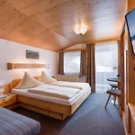 Aparthotel Gaestehaus Roland Kirchberg in Tirol