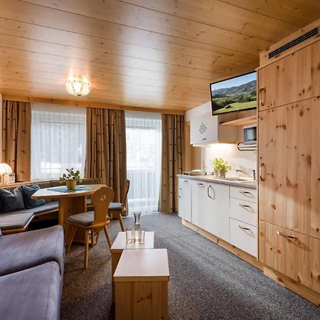 Aparthotel Gaestehaus Roland Kirchberg in Tirol