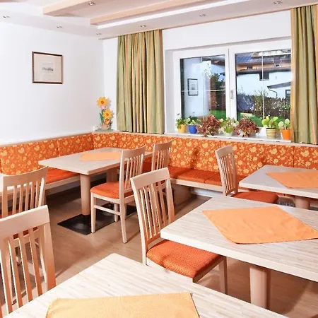 Gaestehaus Roland Aparthotel 3*