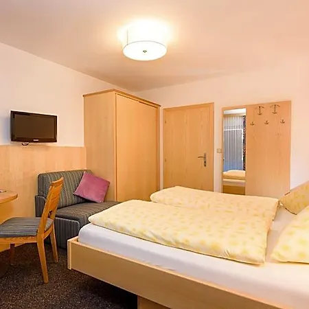 Gaestehaus Roland Apart Otel 3*