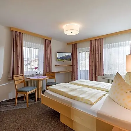 Gaestehaus Roland Apart Otel 3*