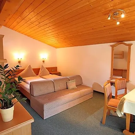 Apart Otel Gaestehaus Roland