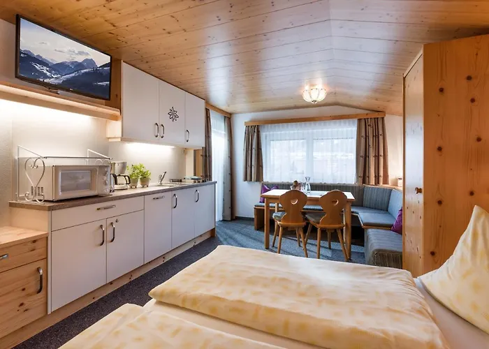 Gaestehaus Roland Ξενοδοχείο με διαμερίσματα