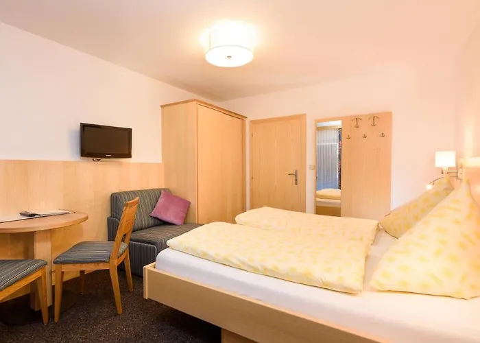 Ξενοδοχείο με διαμερίσματα Gaestehaus Roland