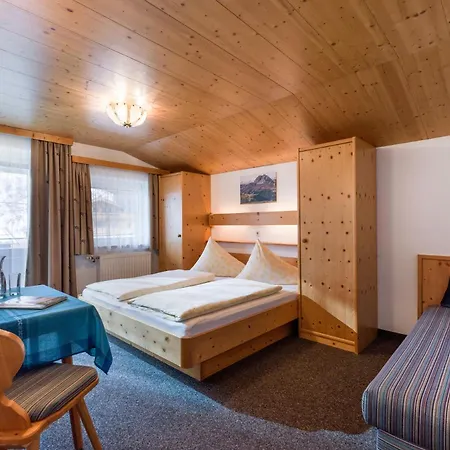 Gaestehaus Roland Apart-hotel Kirchberg in Tirol